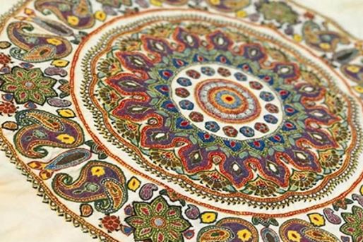 Патех-дузи — традиционная иранская вышивка