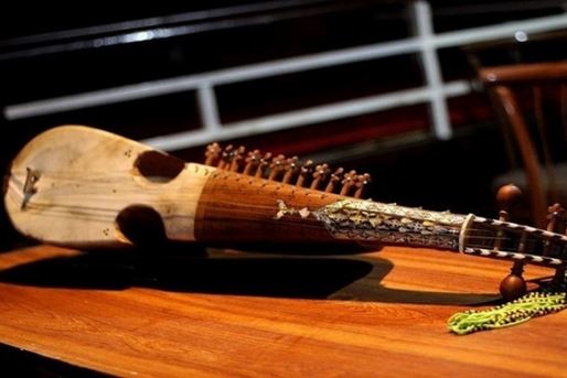Музыкальный инструмент Рабаб
