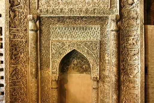 Газневиско-сельджукская ось в Хорасане и впечатляющие постройки ее времени